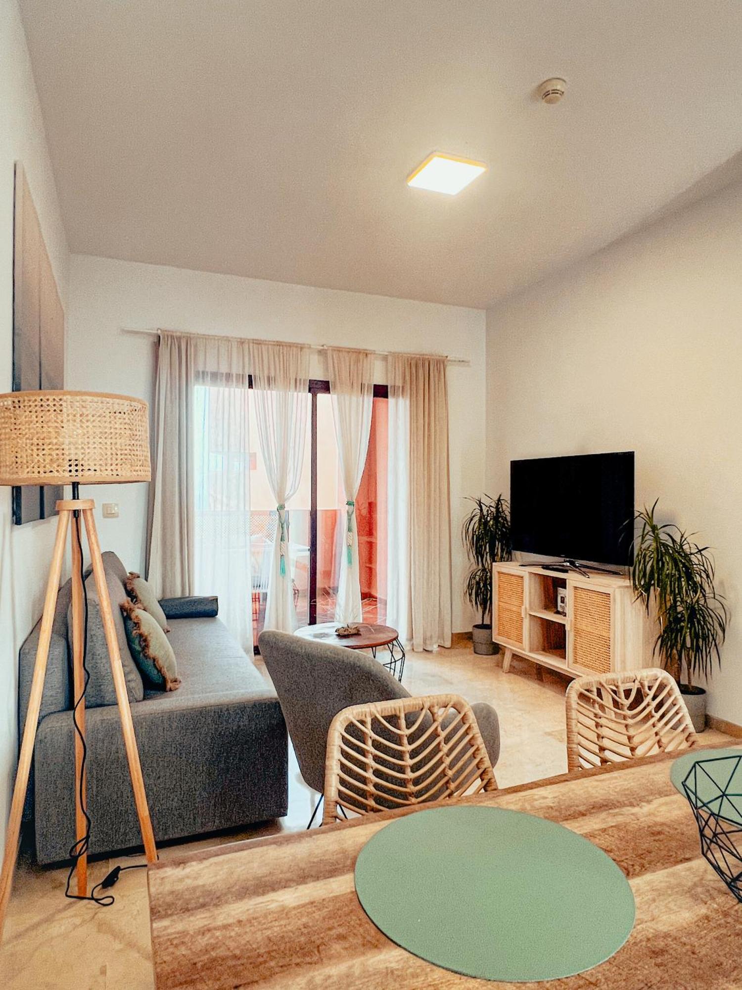 Cn-340 Suites Estepona Exteriör bild