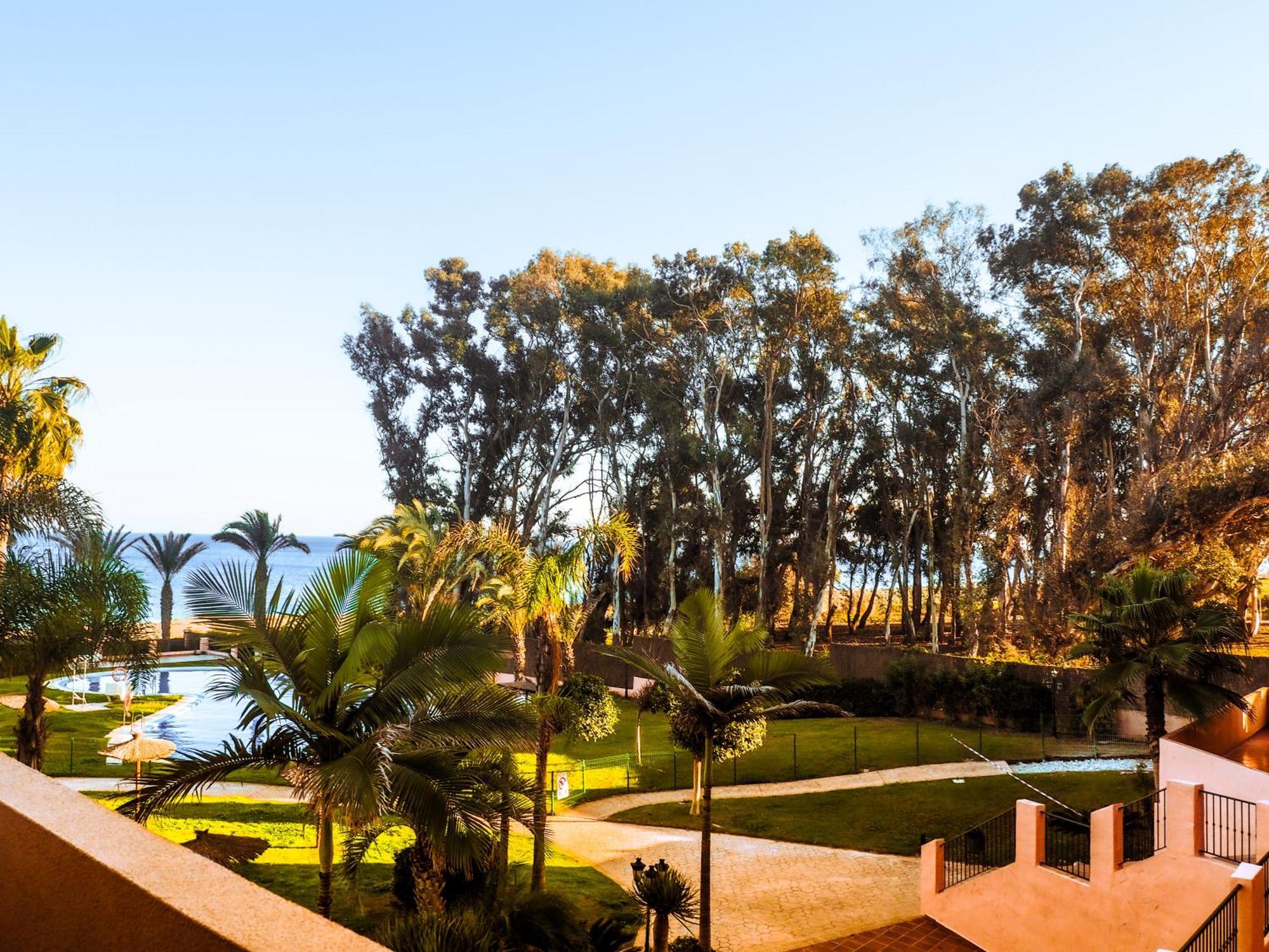Cn-340 Suites Estepona Exteriör bild