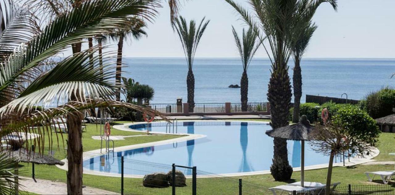 Cn-340 Suites Estepona Exteriör bild